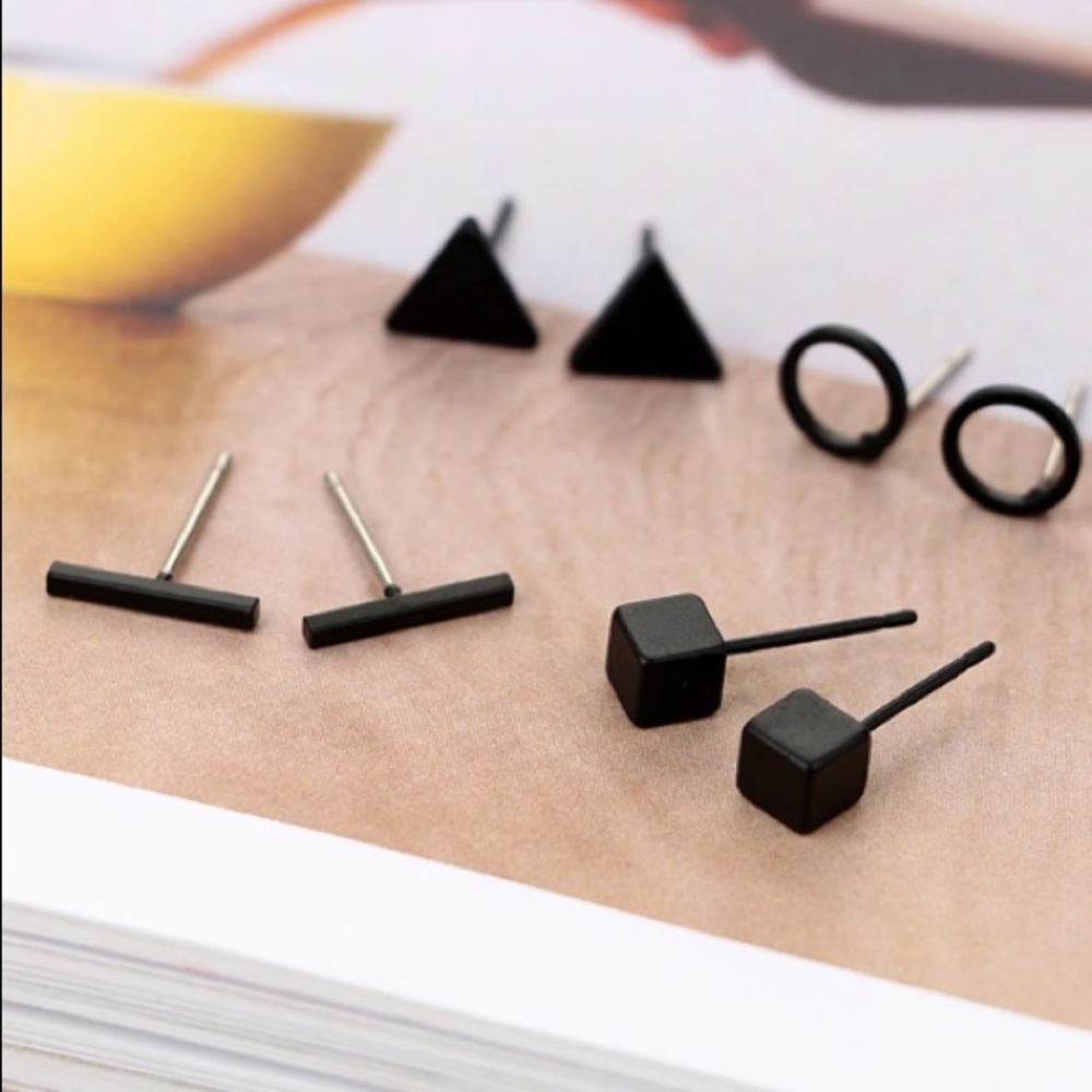 NEW!💙💎BUNDLE 4 PAIRS🖤BLACK🖤GEOMETRIC STUDS💎💙 - Picture 2 of 8